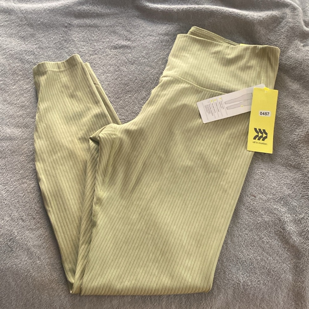All In Motion Ultra High Rise Ribbed Leggings - Picture 4 of 10